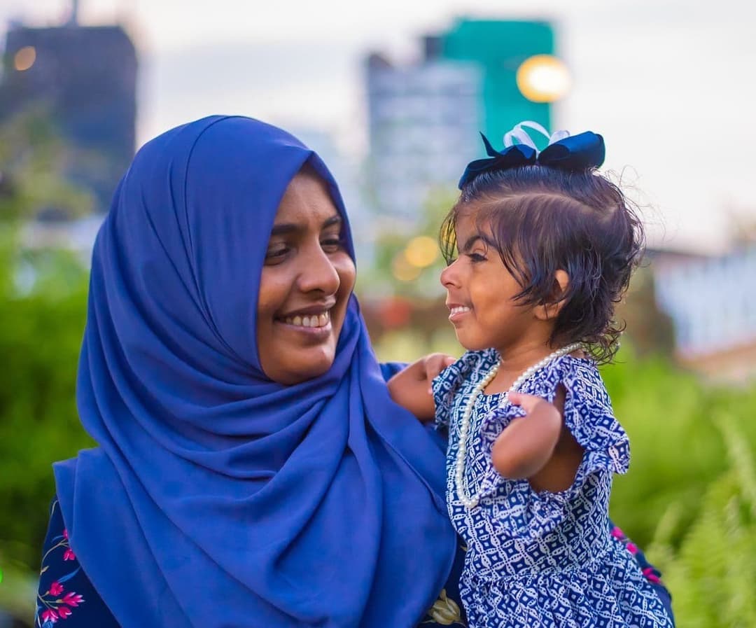 ފަޒޫ: ދަރިފުޅަށްޓަކައި ދައްކާ ހިތްވަރަށް ސާބަސް