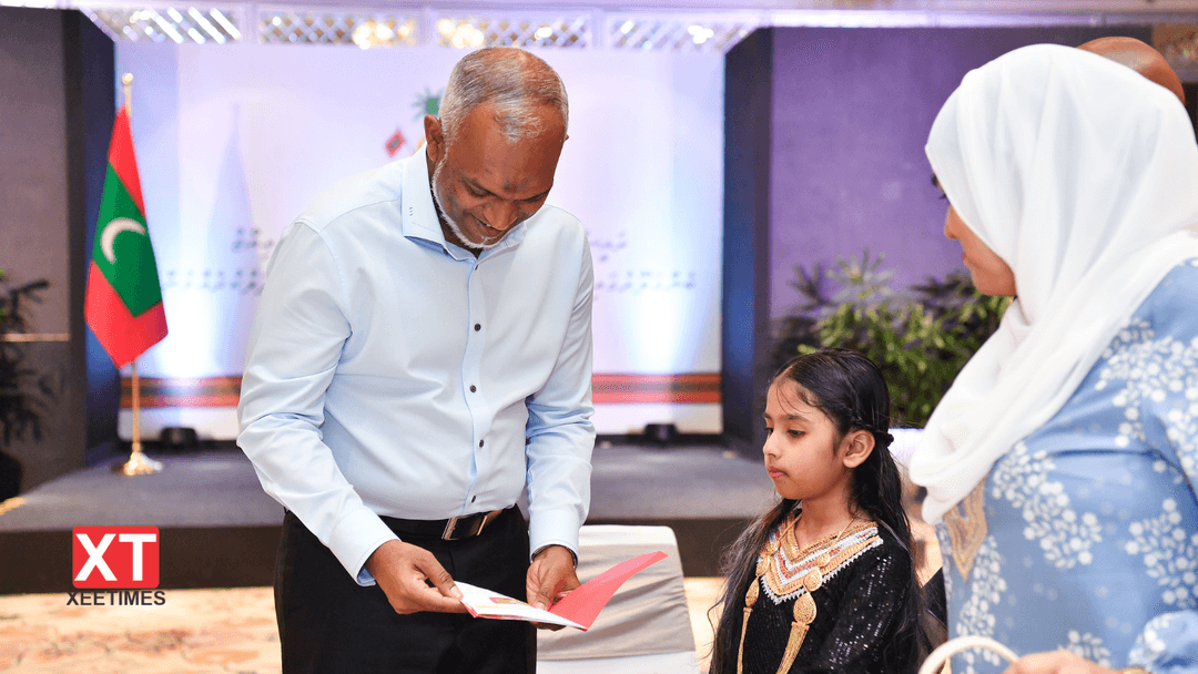 ފޮޓޯ: ބެންގަލޫރުގައި ދިރިއުޅޭ ދިވެހިންނާ ރައީސުލްޖުމްހޫރިއްޔާ ބައްދަލުކުރެއްވުން