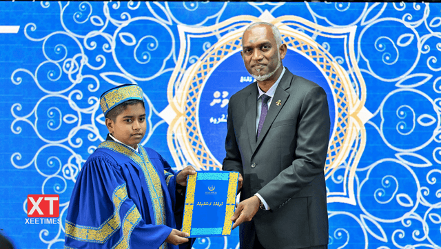 ފޮޓޯ: ޙާފިޡު ކަމުގެ ސަނަދު މިއަހަރު ލިބުނު 22 މީހުން