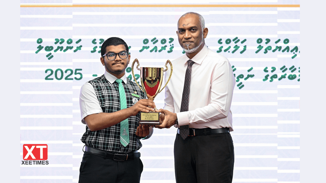 ފޮޓޯ: ޖަމްޢިއްޔަތުލް ފަލާޙްގެ ކީރިތި ޤުރުއާން ކިޔެވުމުގެ ރަންޔޫބީލް މުބާރާތުގެ އިނާމު ދިނުން