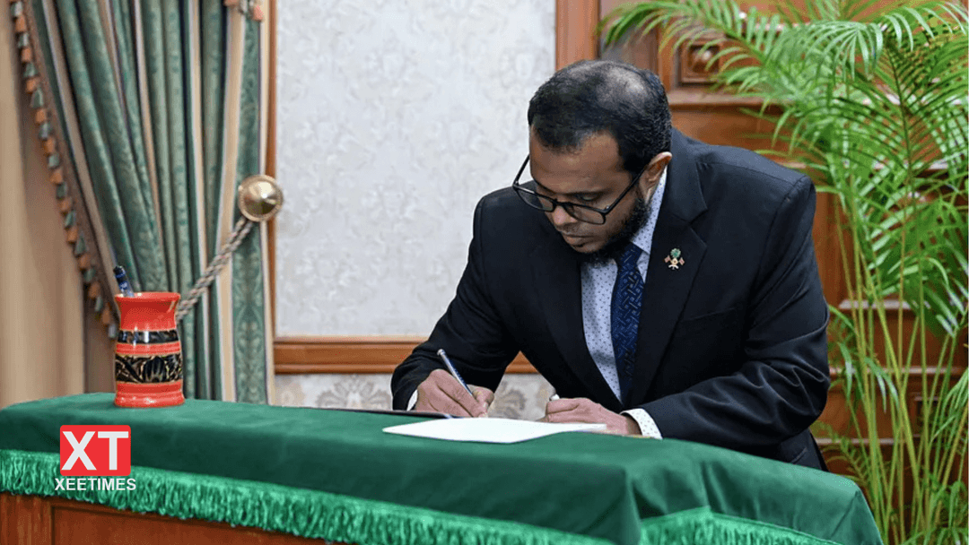 އެންވަރމެންޓް މިނިސްޓަރ ޝަރީފް ކުރިން ކުރެއްވި ޕޯސްޓްތަކާހެދި މަޤާމުން ވަކިކުރުމަށް ގޮވާލާ އަޑުގަދަވެއްޖެ!