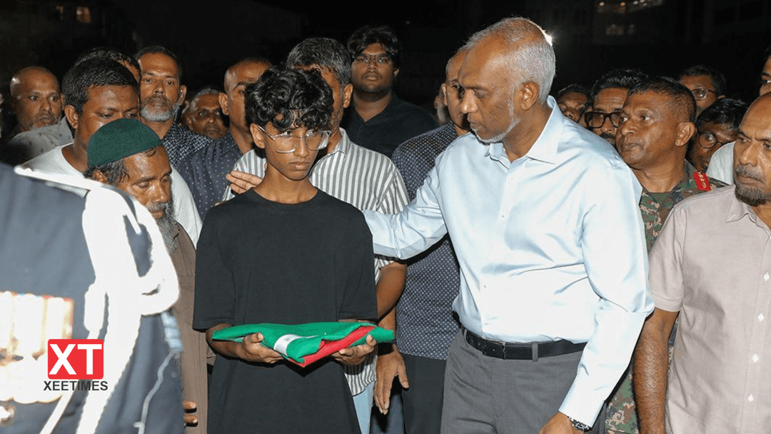 ފޮޓޯ: ސާޖަންޓް ފަސްޓް ކްލާސް މުހައްމަދު މަހުދީގެ ޖަނާޒާ ސިފައިންގެ ރަސްމީ އިއްޒަތުގައި ބާއްވައިފި