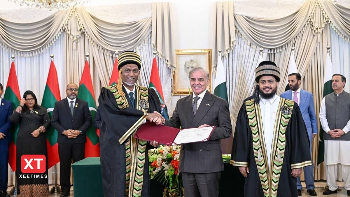 އިންޓަރނޭޝަނަލް އިސްލާމިކް ޔުނިވަރސިޓީއިން، ރައީސުލްޖުމްހޫރިއްޔާއަށް ޕޮލިޓިކްސް އެންޑް އިންޓަރނޭޝަނަލް ރިލޭޝަންސްގެ ދާއިރާއިން އޮނަރަރީ ޑޮކްޓަރޭޓް އަރުވައިފި