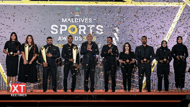 ރައީސުލްޖުމްހޫރިއްޔާ، މޯލްޑިވްސް ސްޕޯޓްސް އެވޯޑްސް 2025 ގެ ޝަރަފުވެރި އެވޯޑުތައް ހަވާލުކޮށްދެއްވައިފި